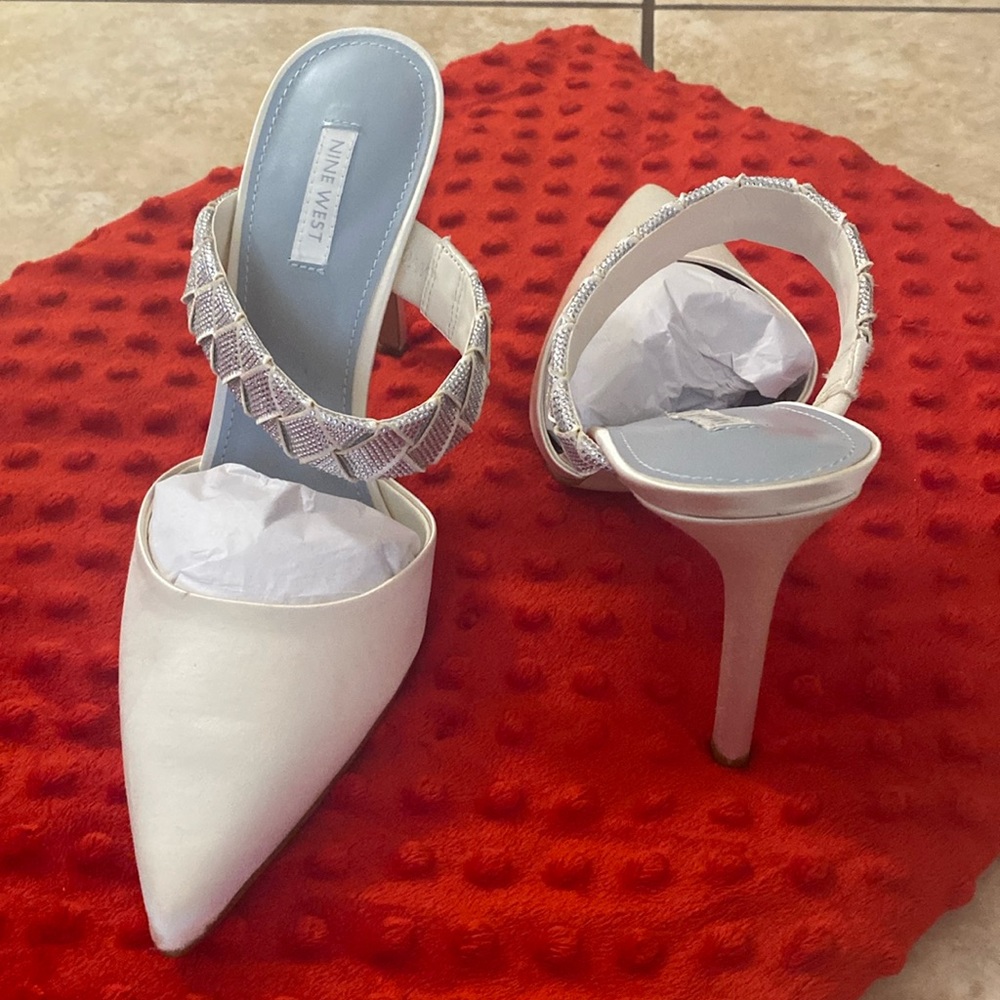 Gorgeous Nine West Bridal white and silver heels